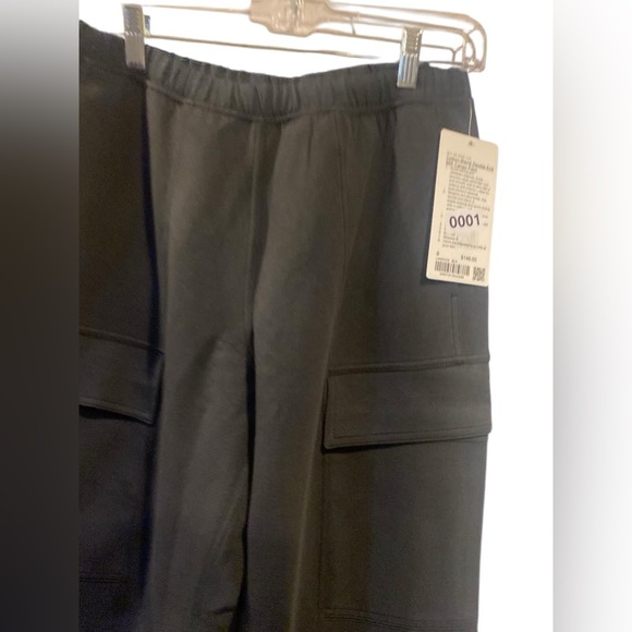 NWT Lululemon cotton blend double knit MR cargo pants Size 8 - Picture 4 of 5